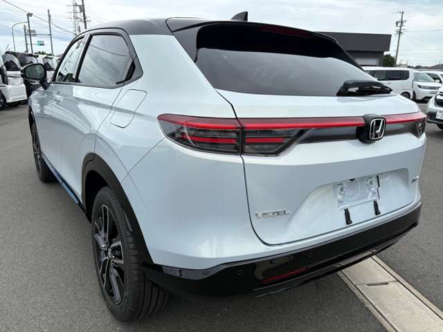 ホンダ ヴェゼル １．５ Ｅ：ＨＥＶ Ｚ プレイパッケージ R8年 (東海) 99