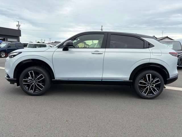 ホンダ ヴェゼル １．５ Ｅ：ＨＥＶ Ｚ プレイパッケージ R8年 (東海) 99