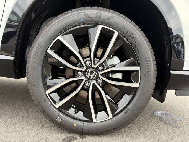 ホンダ ヴェゼル １．５ Ｅ：ＨＥＶ Ｚ プレイパッケージ R8年 (東海) 99