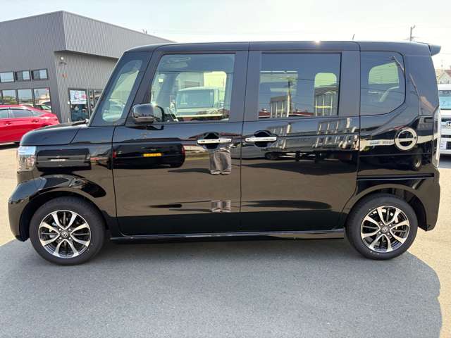 ホンダ Ｎ　ＢＯＸ カスタム ６６０ R8年 (東海) 99