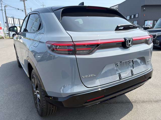 ホンダ ヴェゼル １．５ Ｅ：ＨＥＶ Ｚ プレイパッケージ R8年 (東海) 99