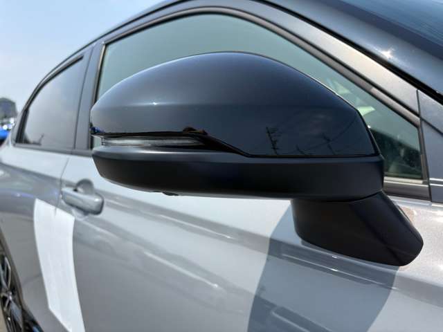ホンダ ヴェゼル １．５ Ｅ：ＨＥＶ Ｚ プレイパッケージ R8年 (東海) 99