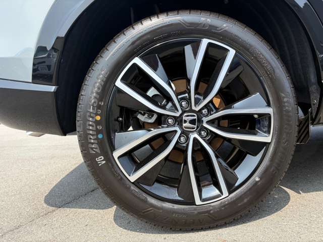 ホンダ ヴェゼル １．５ Ｅ：ＨＥＶ Ｚ プレイパッケージ R8年 (東海) 99