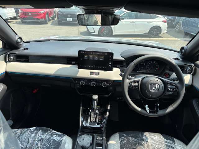 ホンダ ヴェゼル １．５ Ｅ：ＨＥＶ Ｚ プレイパッケージ R8年 (東海) 99