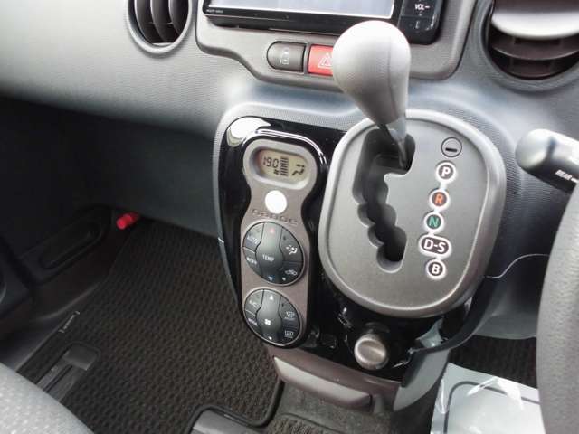 トヨタ スペイド １．５ Ｆ H27年 () 99