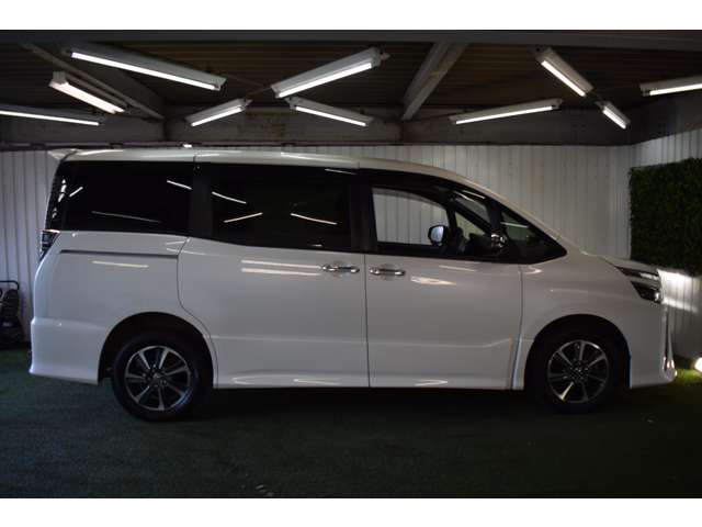 トヨタ ヴォクシー ２．０ ＺＳ 煌ＩＩＩ ４ＷＤ R2年 (北海道) 99