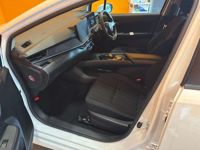 日産 ノート １．２ Ｘ R7年 () 99
