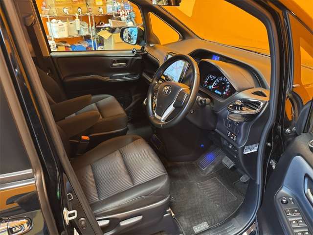 トヨタ ヴォクシー ２．０ ＺＳ H26年 () 99