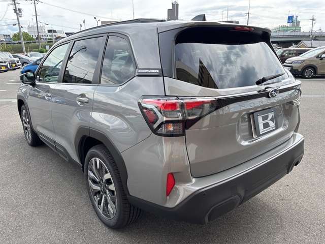 スバル フォレスター　ハイブリッド ２．５ プレミアム Ｓ：ＨＥＶ ＥＸ ４ＷＤ R8年 () 99