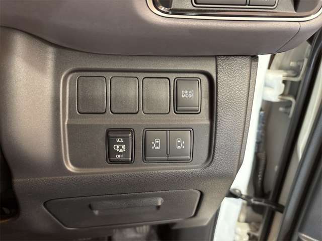 日産 セレナ １．２ Ｅ－ＰＯＷＥＲ ハイウェイスター Ｖ R3年 () 99