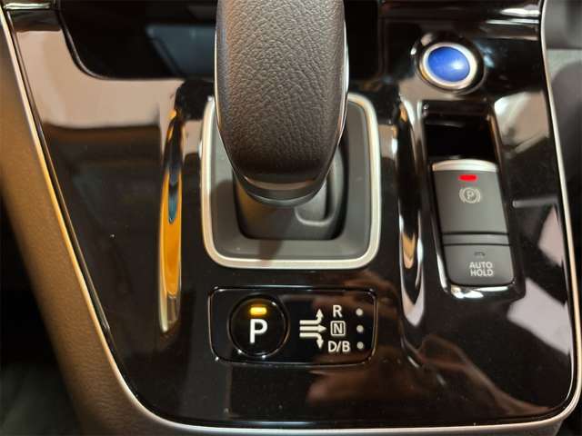 日産 セレナ １．２ Ｅ－ＰＯＷＥＲ ハイウェイスター Ｖ R3年 () 99