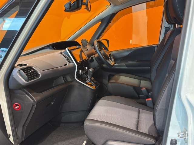 日産 セレナ ２．０ ハイウェイスター Ｖ R1年 () 99