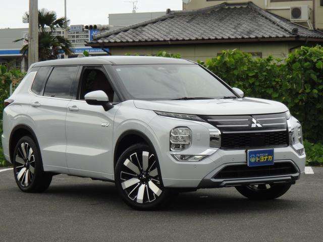 三菱 アウトランダーＰＨＥＶ ＰＨＥＶ ２．４ Ｐ エグゼクティブ パッケージ ４ＷＤ R6年 (関東) 99