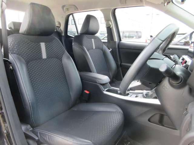 ダイハツ ロッキー １．０ プレミアム Ｇ ４ＷＤ R3年 () 99