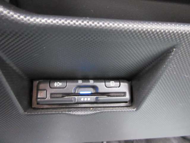 ダイハツ ロッキー １．０ プレミアム Ｇ ４ＷＤ R3年 () 99