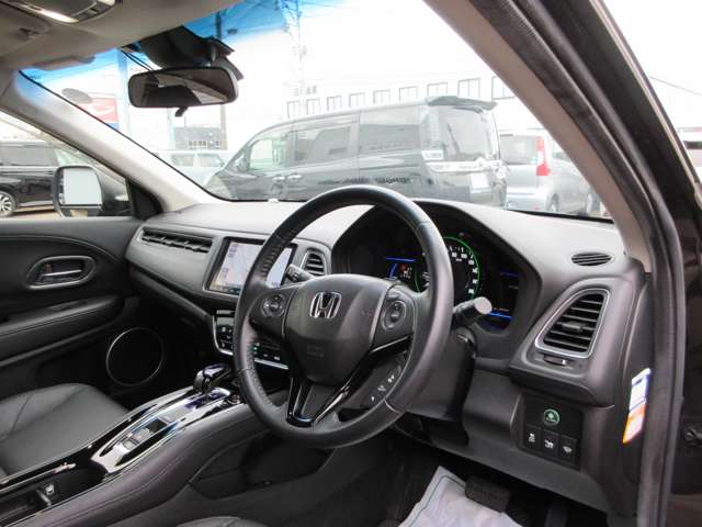 ホンダ ヴェゼル １．５ ハイブリッド Ｘ ４ＷＤ H26年 (甲信越・北陸) 99