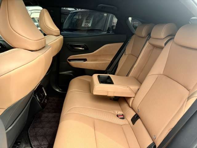 トヨタ クラウン　スポーツ　ハイブリッド ２．５ Ｚ Ｅ－ＦＯＵＲ ４ＷＤ R7年 () 99