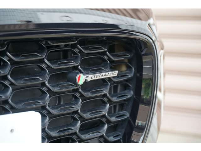 ジャガー Ｆタイプ Ｒダイナミック ３．０Ｌ Ｐ３８０ R4年 (関東) 99