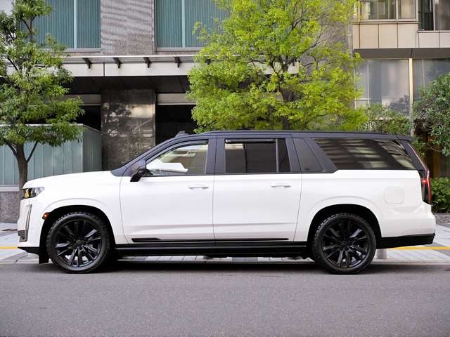 キャデラック エスカレード ＥＳＶロングボディ／ＳＰＯＲＴＳ ＰＬＡＴＩＮＵＭ／新車並行 R3年 (関東) 99