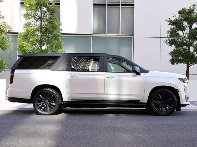 キャデラック エスカレード ＥＳＶロングボディ／ＳＰＯＲＴＳ ＰＬＡＴＩＮＵＭ／新車並行 R3年 (関東) 99