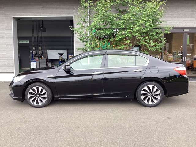 ホンダ アコード　ハイブリッド ２．０ ＬＸ H25年 (東北) 99