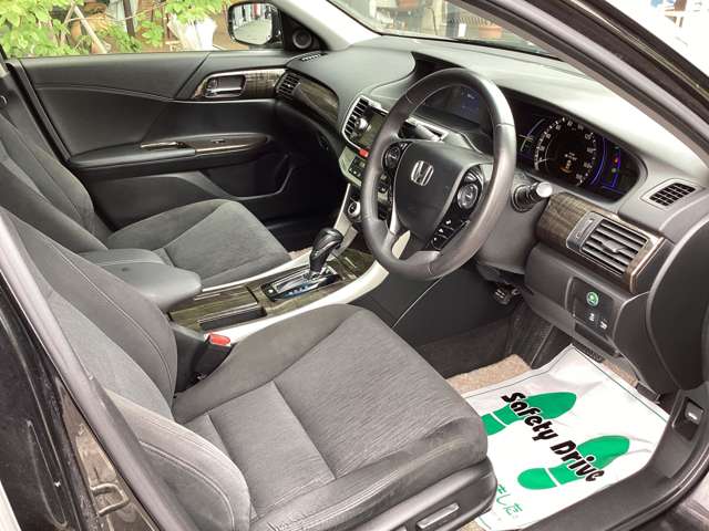 ホンダ アコード　ハイブリッド ２．０ ＬＸ H25年 (東北) 99