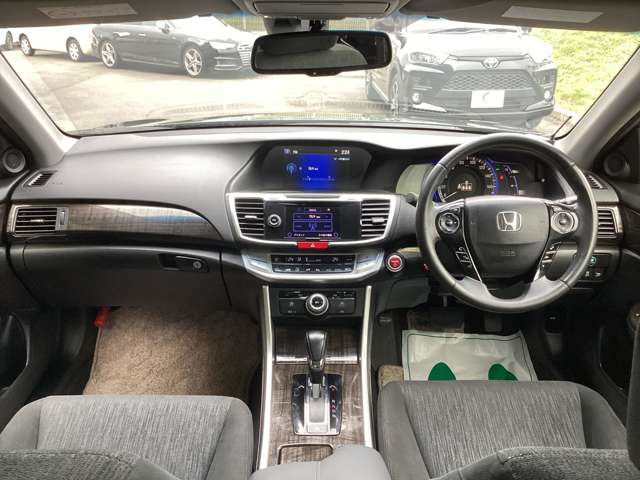 ホンダ アコード　ハイブリッド ２．０ ＬＸ H25年 (東北) 99