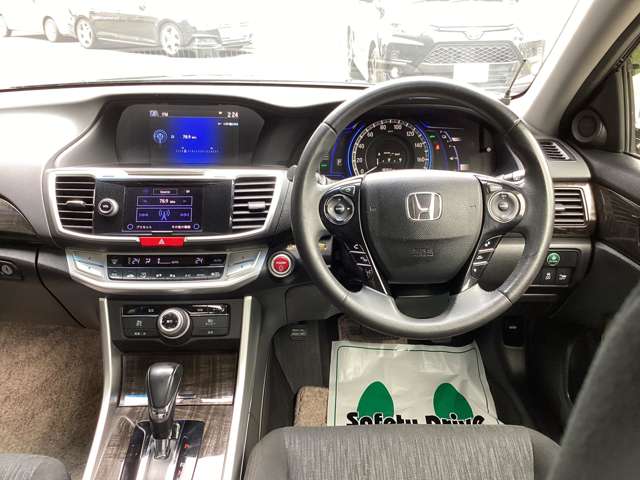 ホンダ アコード　ハイブリッド ２．０ ＬＸ H25年 (東北) 99