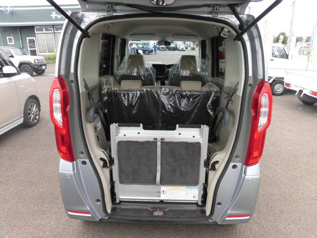 ホンダ Ｎ　ＢＯＸ ６６０ Ｇ スロープ ホンダセンシング 車イス専用装備装着車 ４ＷＤ R1年 (東北) 99