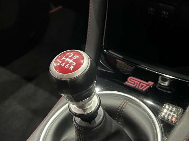 スバル ＷＲＸ　ＳＴＩ ＳＴＩ ２．０ タイプＳ ４ＷＤ R1年 (関東) 99