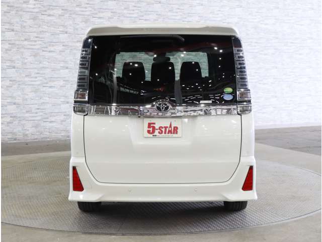 トヨタ ヴォクシー ２．０ ＺＳ 煌ＩＩ R1年 (関東) 99