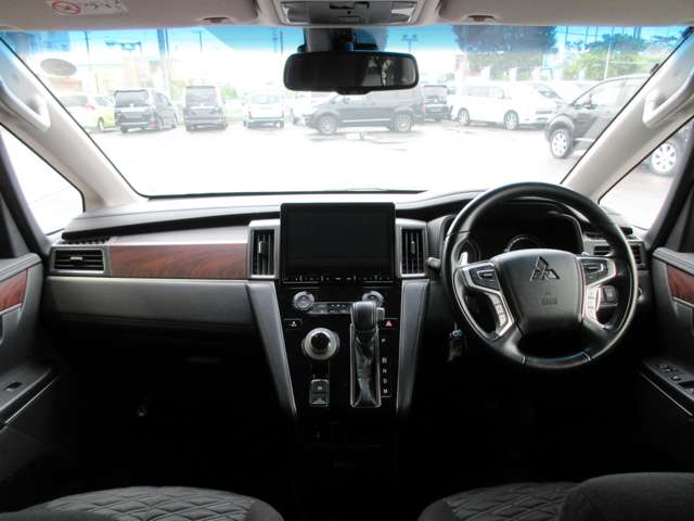 三菱 デリカ　Ｄ：５ ２．２ Ｐ ディーゼルターボ ４ＷＤ R1年 (関東) 99
