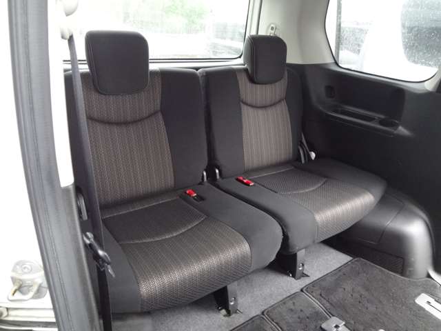日産 セレナ ２．０ ハイウェイスター Ｖエアロモード＋ＳＡＦＥＴＹ Ｓ－ＨＹＢＲＩＤ H27年 (関東) 99