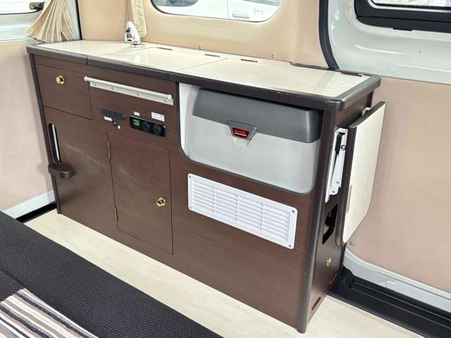 日産 ＮＶ２００バネットバン キャンピングカー広島 R5年 (関東) 99