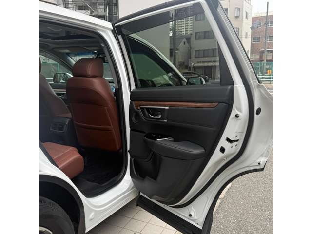 ホンダ ＣＲ－Ｖ ２．０ Ｅ：ＨＥＶ ＥＸ マスターピース R4年 (近畿) 99