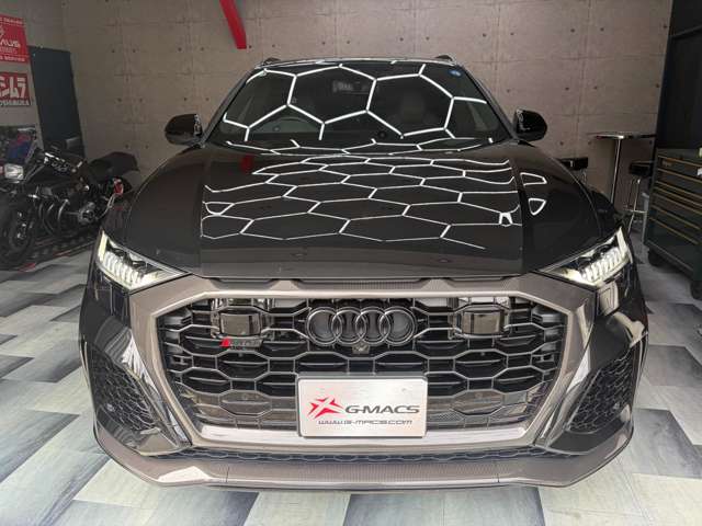 アウディ ＲＳ　Ｑ８ ４．０ ４ＷＤ R4年 (近畿) 99