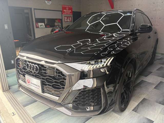 アウディ ＲＳ　Ｑ８ ４．０ ４ＷＤ R4年 (近畿) 99