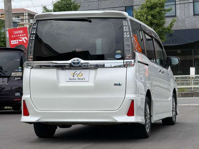 トヨタ ヴォクシー １．８ ハイブリッド ＺＳ 煌ＩＩ H28年 (近畿) 99