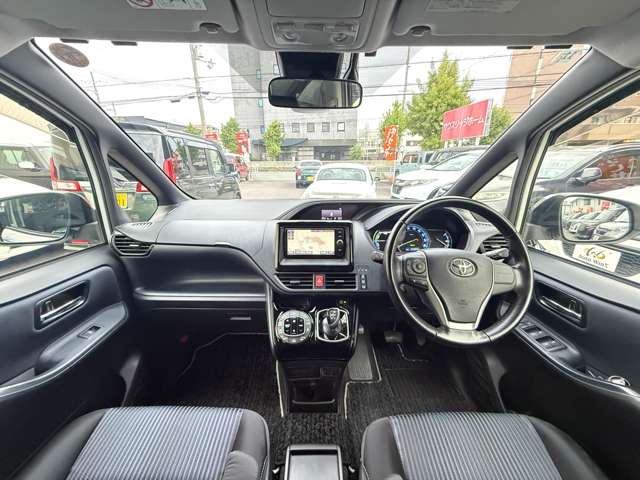 トヨタ ヴォクシー １．８ ハイブリッド ＺＳ 煌ＩＩ H28年 (近畿) 99