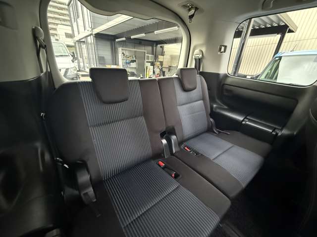 トヨタ ヴォクシー １．８ ハイブリッド ＺＳ 煌ＩＩ H28年 (近畿) 99