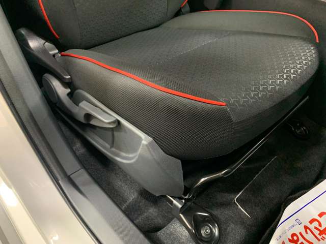 トヨタ ライズ １．２ Ｚ R8年 (近畿) 99