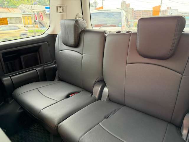 トヨタ ヴォクシー ２．０ ＺＳ 煌 H23年 (中国) 99
