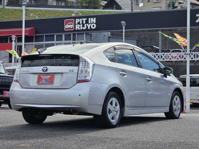 トヨタ プリウス １．８ Ｓ H23年 (中国) 99