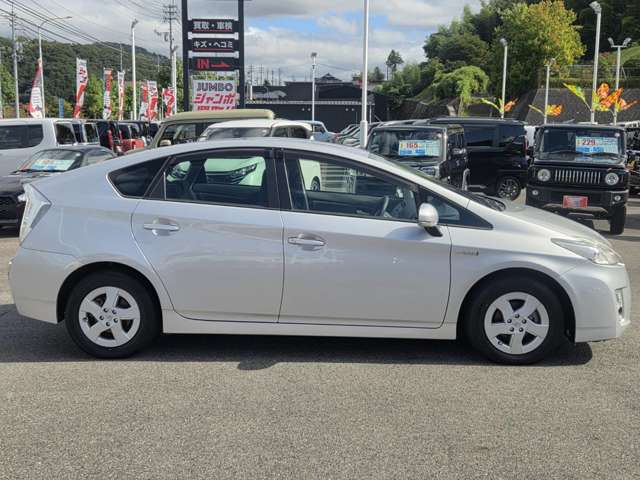 トヨタ プリウス １．８ Ｓ H23年 (中国) 99