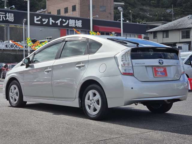 トヨタ プリウス １．８ Ｓ H23年 (中国) 99