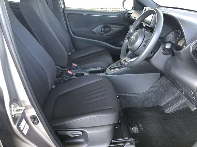 トヨタ ヤリス １．０ Ｘ R6年 () 99