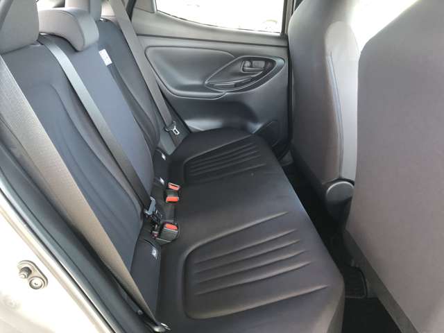 トヨタ ヤリス １．０ Ｘ R6年 () 99