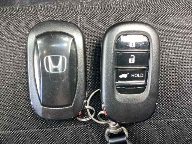 ホンダ ヴェゼル １．５ Ｅ：ＨＥＶ Ｚ R4年 (近畿) 99