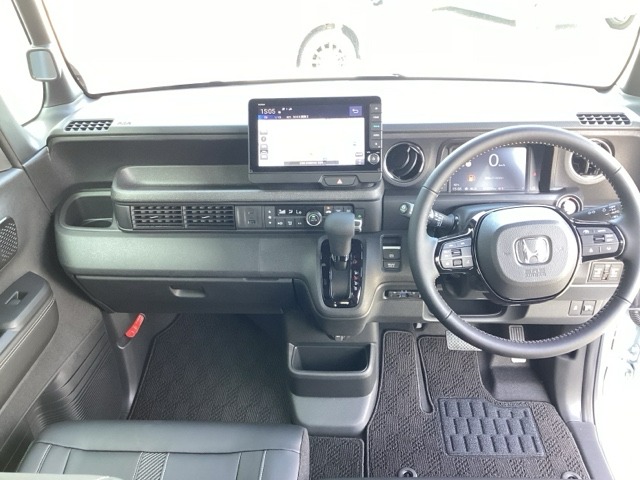 ホンダ Ｎ　ＢＯＸ カスタム ６６０ コーディネートスタイル ２トーン R7年 (近畿) 99
