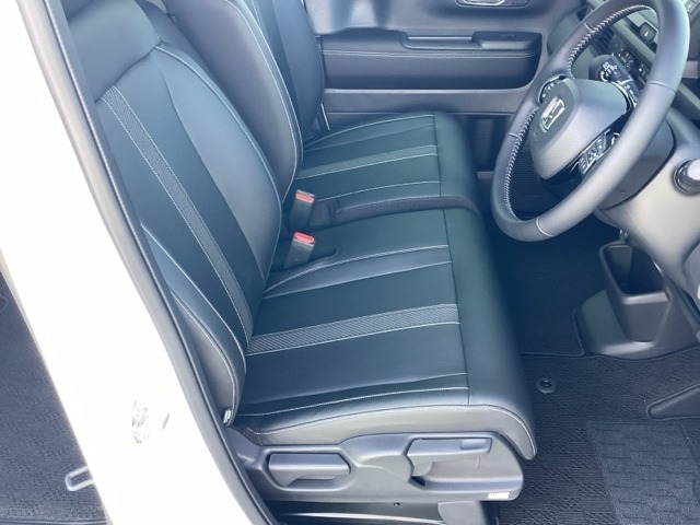 ホンダ Ｎ　ＢＯＸ カスタム ６６０ コーディネートスタイル ２トーン R7年 (近畿) 99